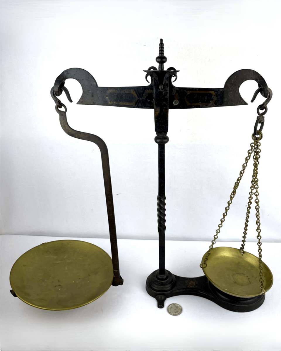 Antique Avery scale base detail